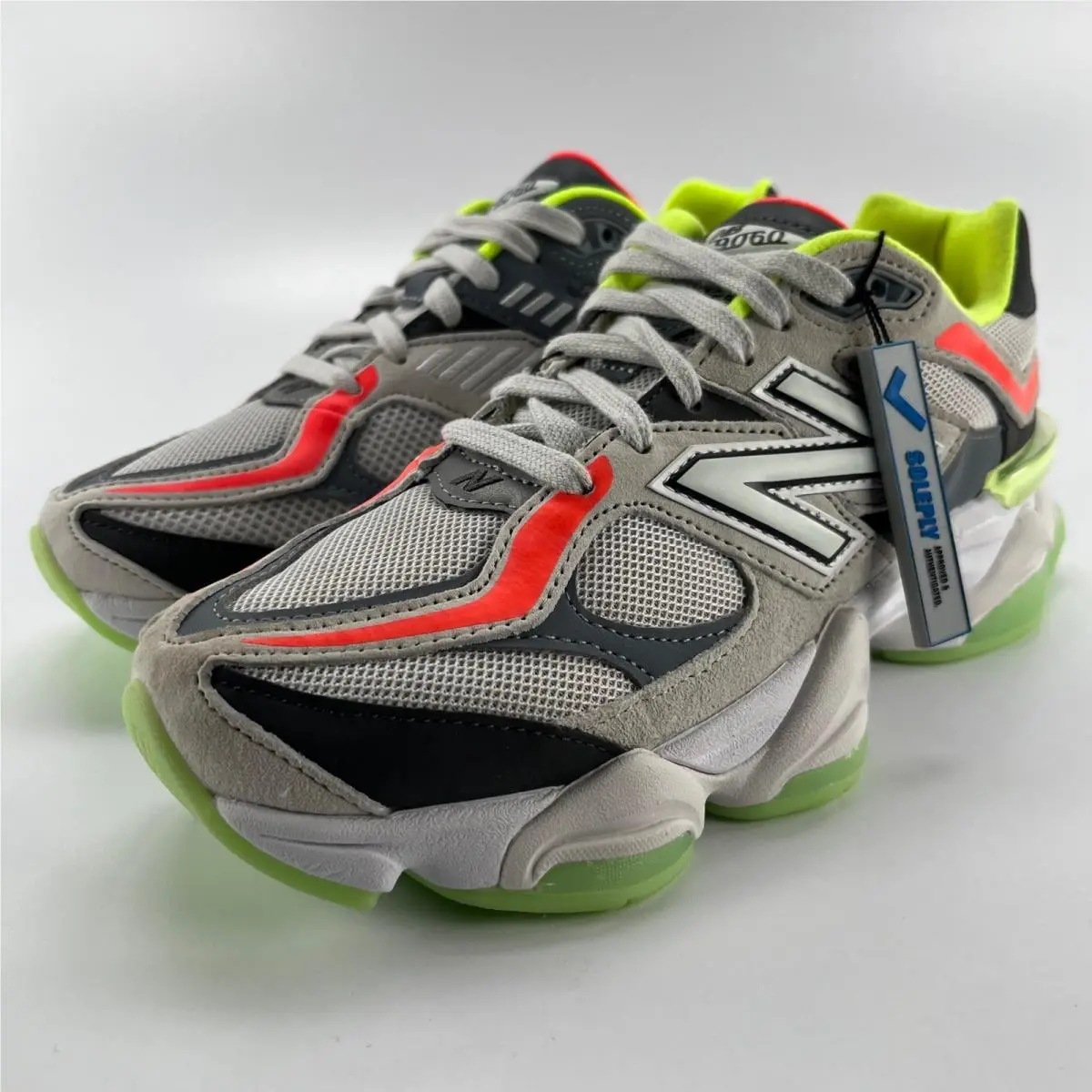 New Balance 9060 Dtlr Glow Grey Grey U9060DGG Mens Size 8 Sneakers