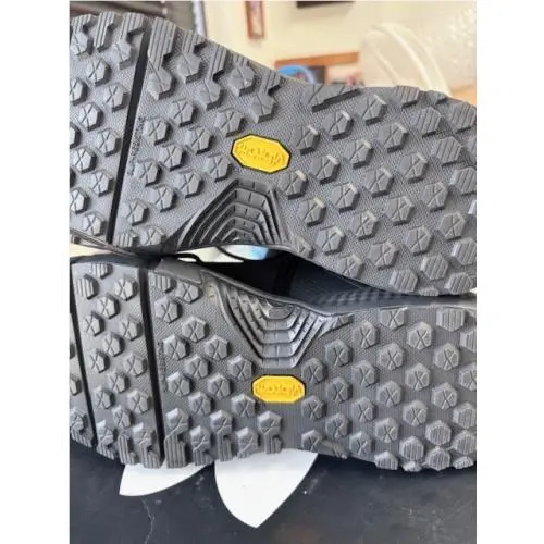 Under Armour shoes - UA W Charged Valsetz - Charged Valsetz - 302738-001 - Black 3