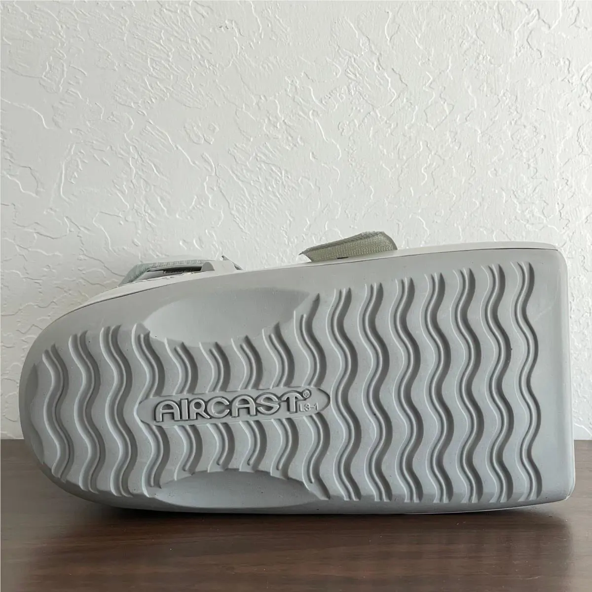 Aircast  - Gray 2