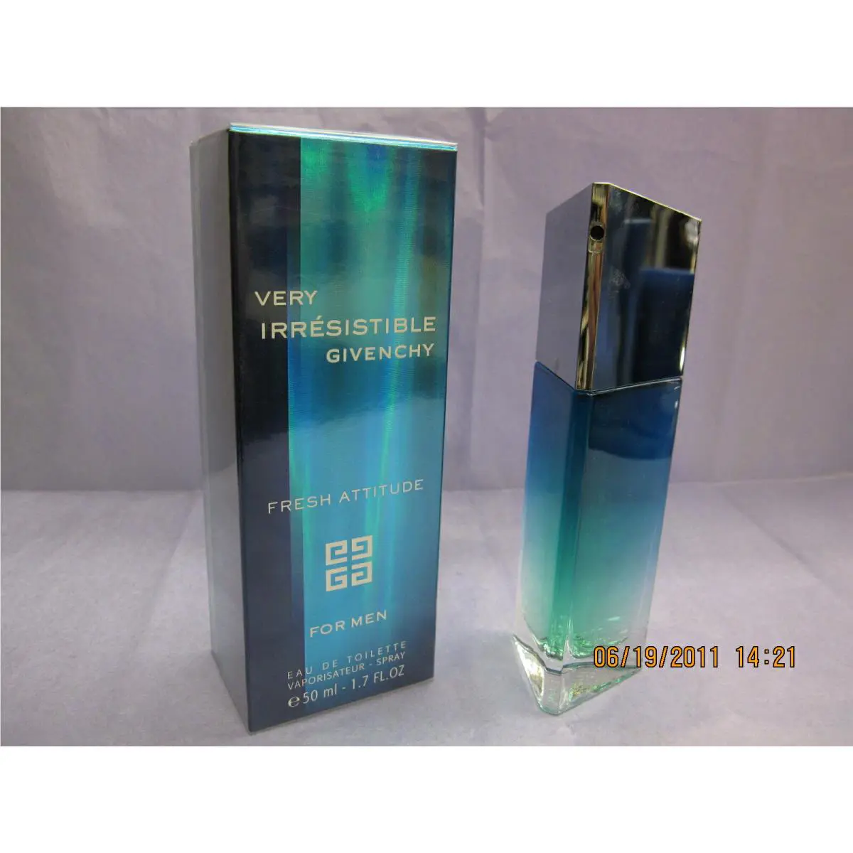 Givenchy Very Irresistible Fresh Attitude 1.7 FL oz / 50 ML Edt Spray