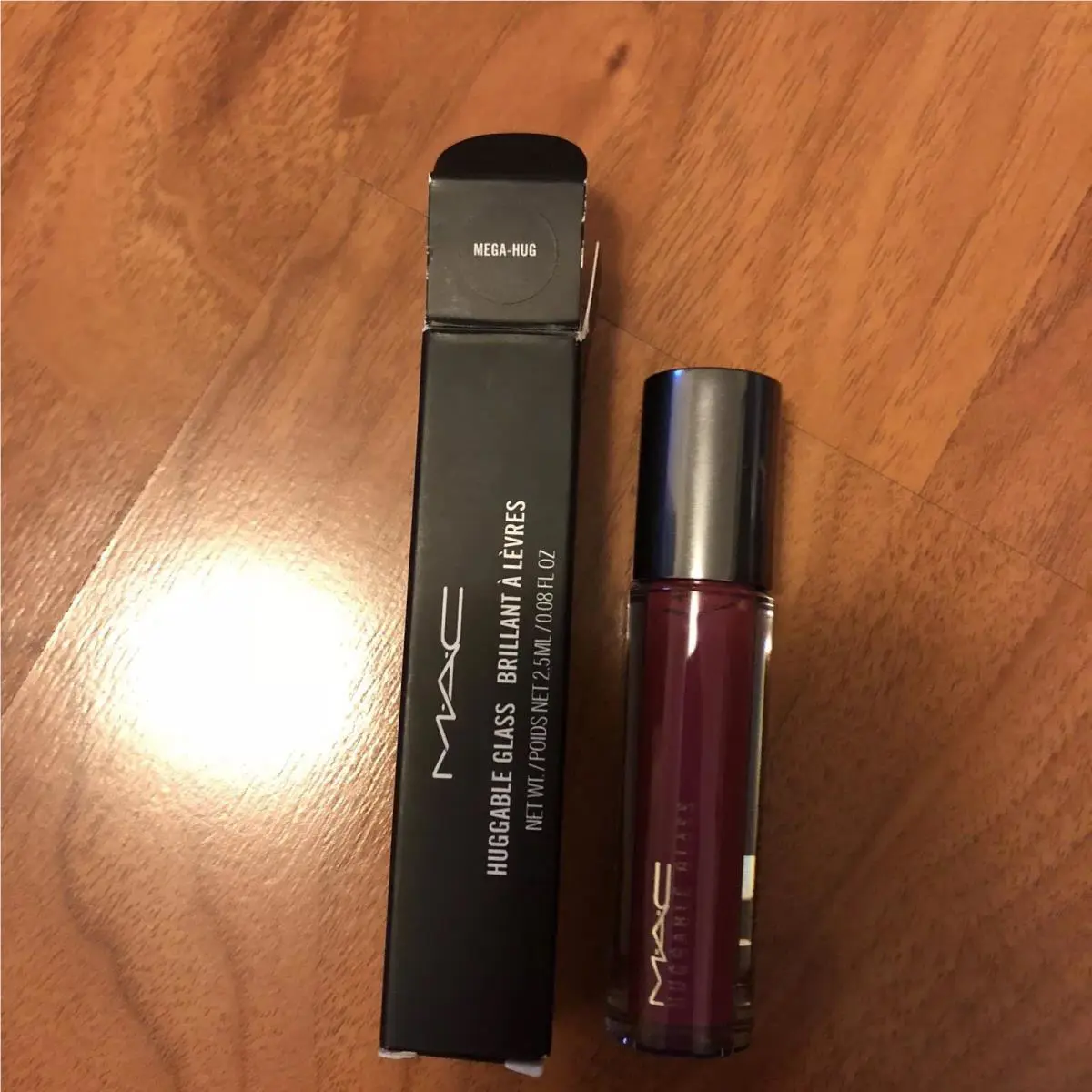 Mac Huggable Glass Mega-hug