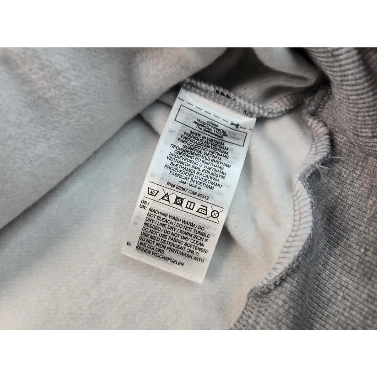 Adidas clothing - Gray Black 18
