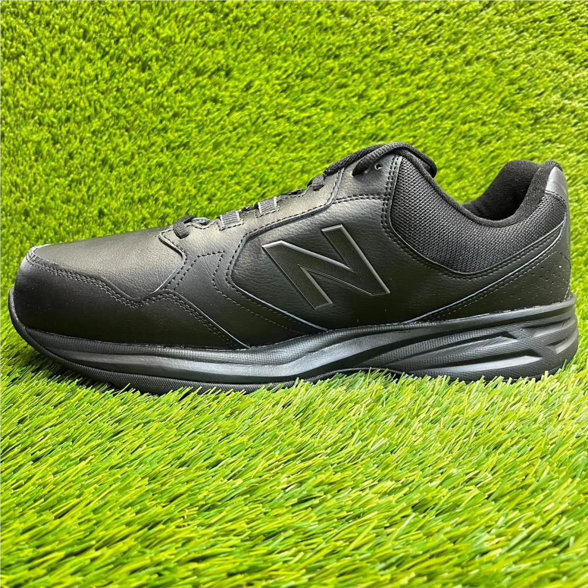 New Balance shoes - NEW BALANCE MA411LK1 - MA411LK1 - Black 0