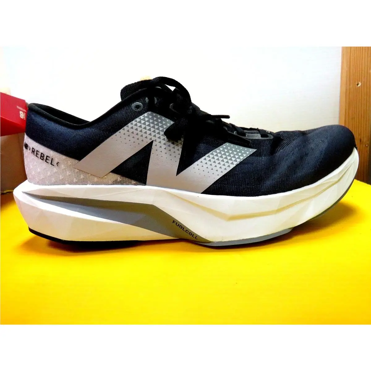 New Balance shoes - Multicolor (UPC: 197375647104) 3