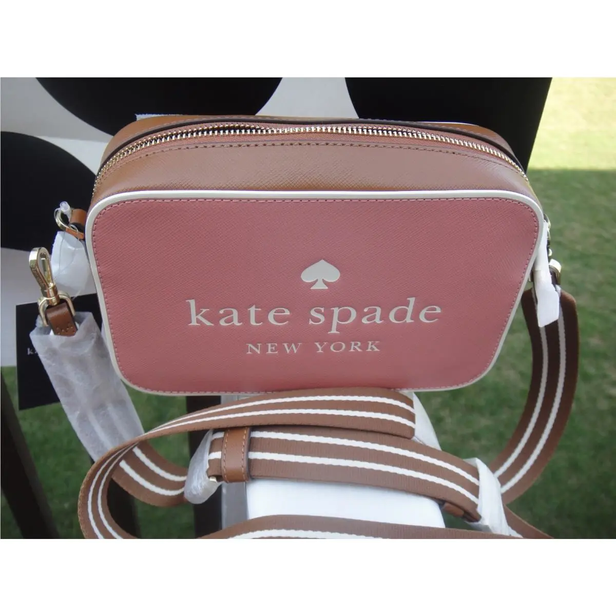 New Kate Spade Colorblock OH Snap Mini Camera Crossbody Bag.msr $289.00100% Aut