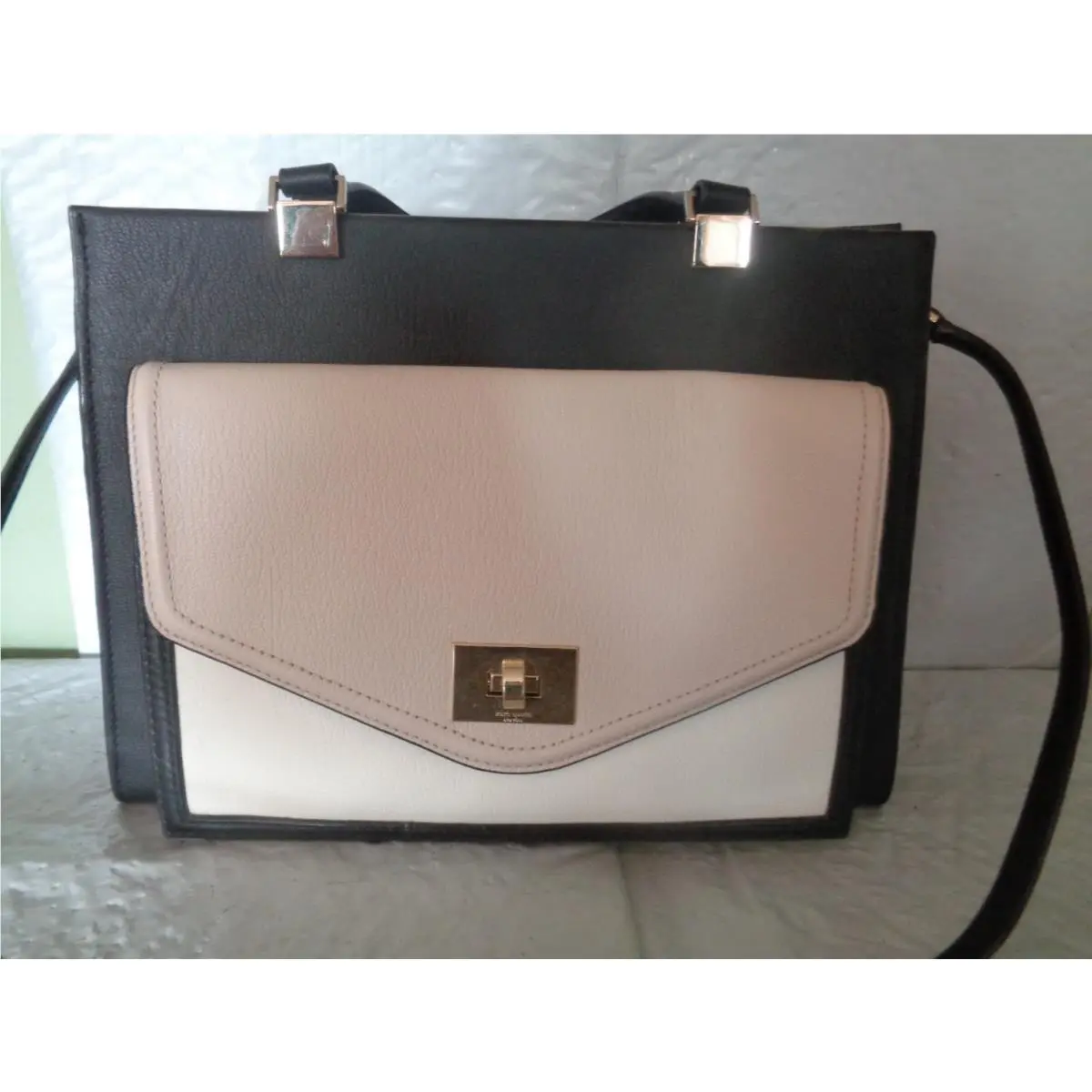 Kate Spade - Chantelle - Walter Place - Black / Pebble Satchel - WKRU3839