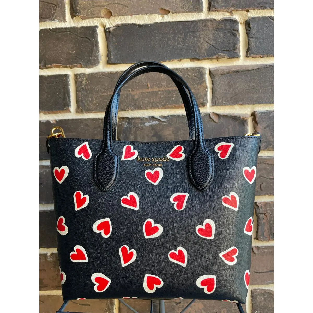 Kate Spade Bleecker Stencil Heart Medium Crossbody Tote Black Multi Red