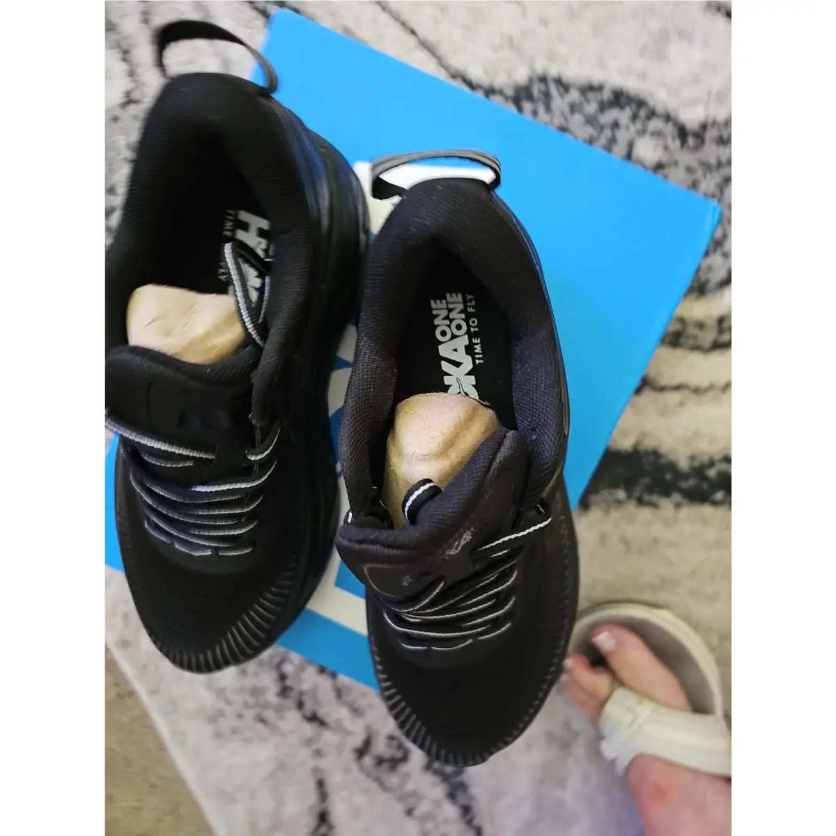 Hoka shoes - Hoka One One Bondi - One One Bondi - Black 2