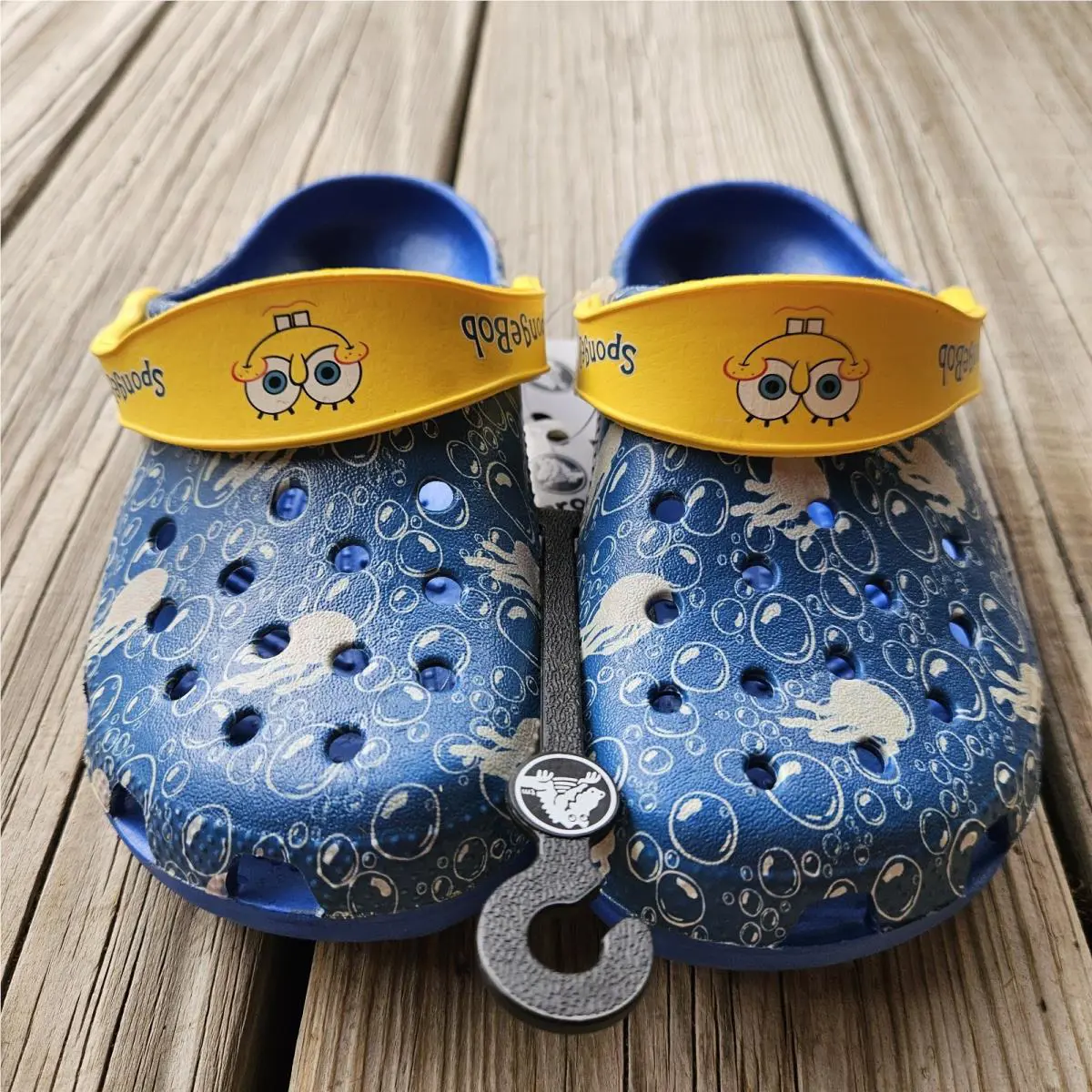 Vintage 2007 Kids Size 12/13 Spongebob Squarepants Rare Jellyfish Crocs
