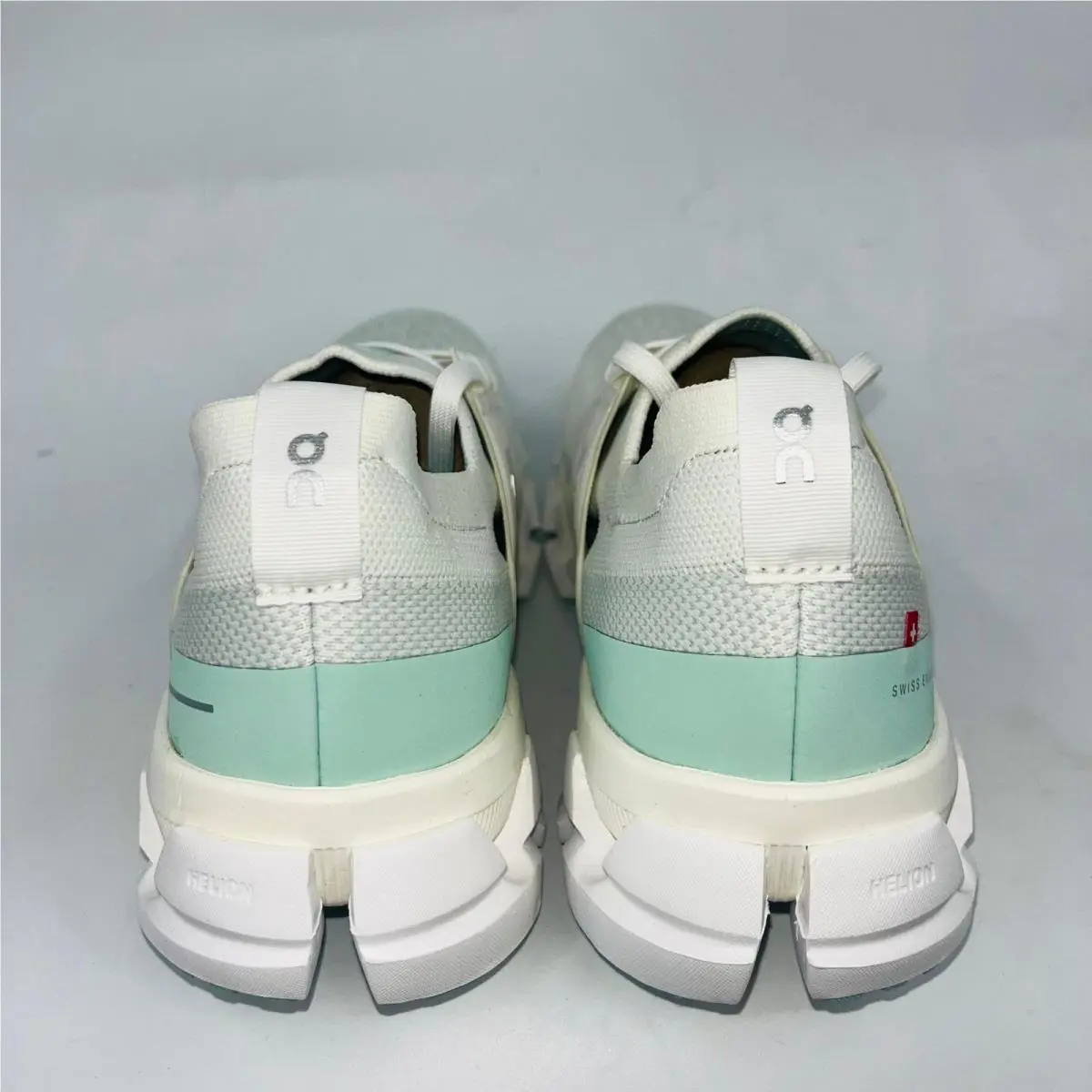 On-Running shoes - White (UPC: 7630419172192) 1