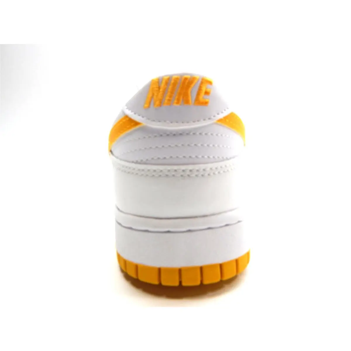 Nike shoes Dunk Retro Low - White 3