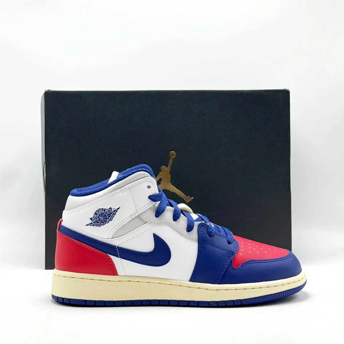 Nike shoes - Jordan Air 1 Mid GS - White 5