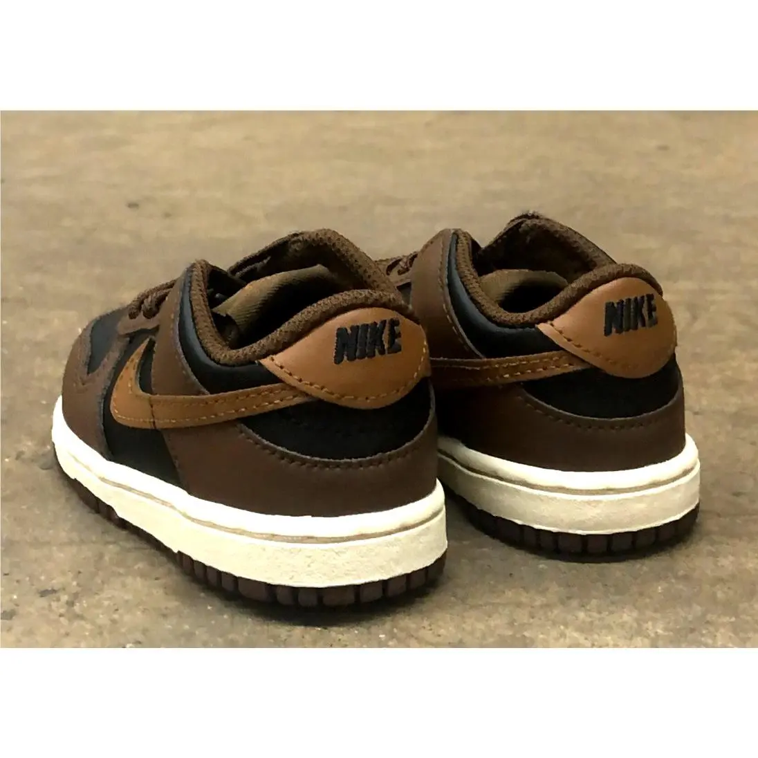 Nike shoes - NIKE DUNK LOW - DUNK LOW - Brown 9