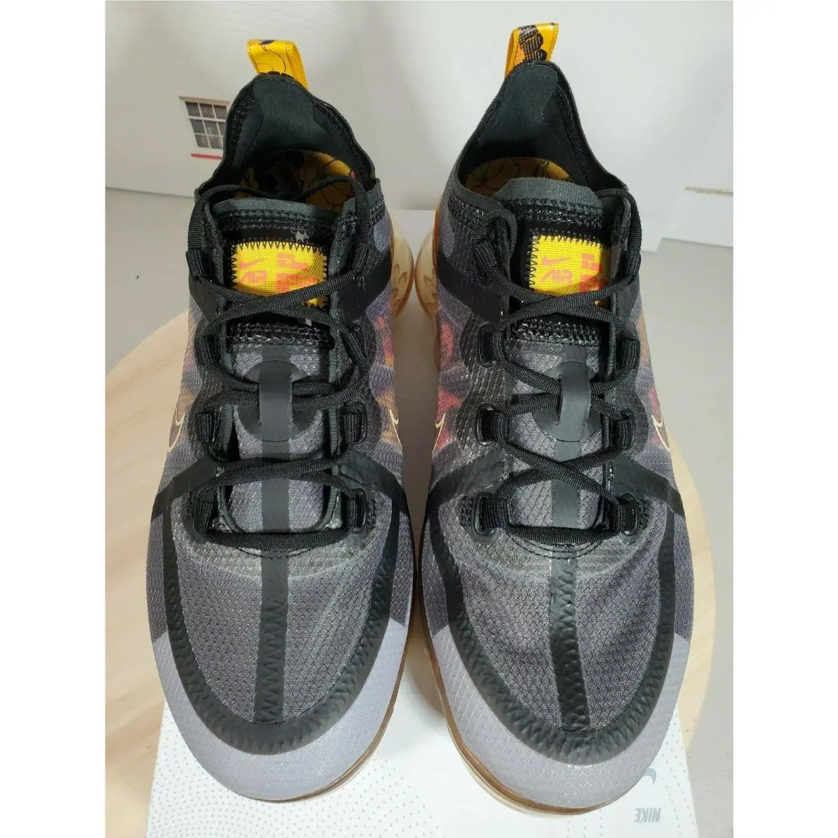 Nike shoes - Nike Air VaporMax 2019 SE - BLACK/PALE VANILLA 2