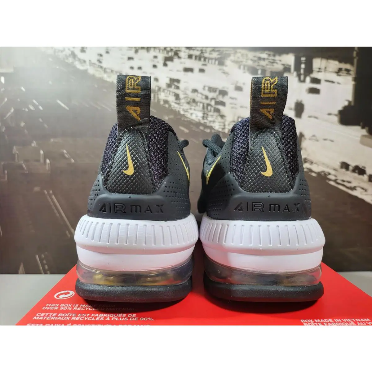 Nike shoes - DM7567 001 - Black/White/Metallic Gold 2