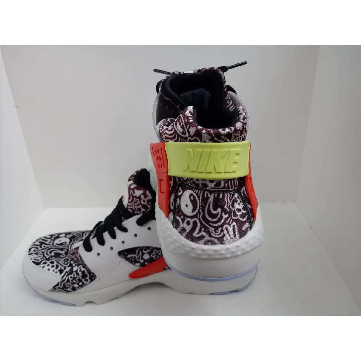 Nike shoes - NIKE HUARACHE RUN SE (GS) - DV2243-100 - SUMMIT WHITE/LT LEMON TWIST 10