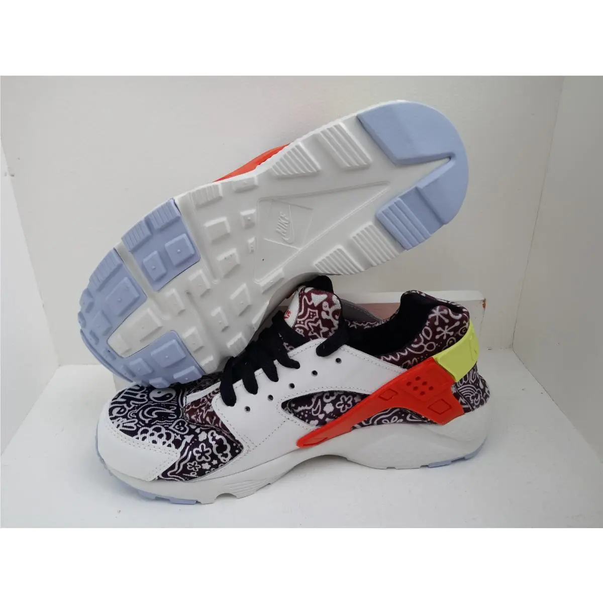 Nike shoes - NIKE HUARACHE RUN SE (GS) - DV2243-100 - SUMMIT WHITE/LT LEMON TWIST 3