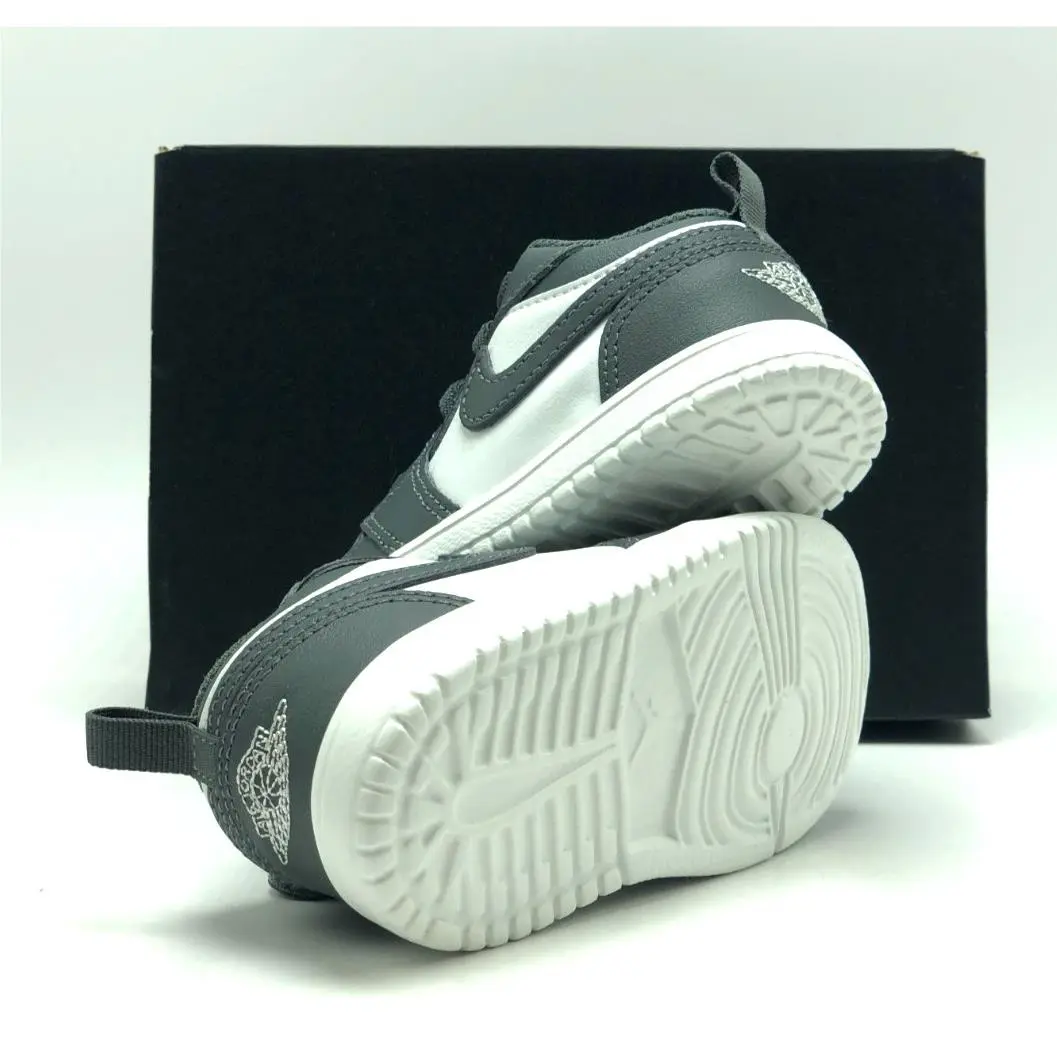 Nike shoes - Air Jordan 1 - Air - Gray 12