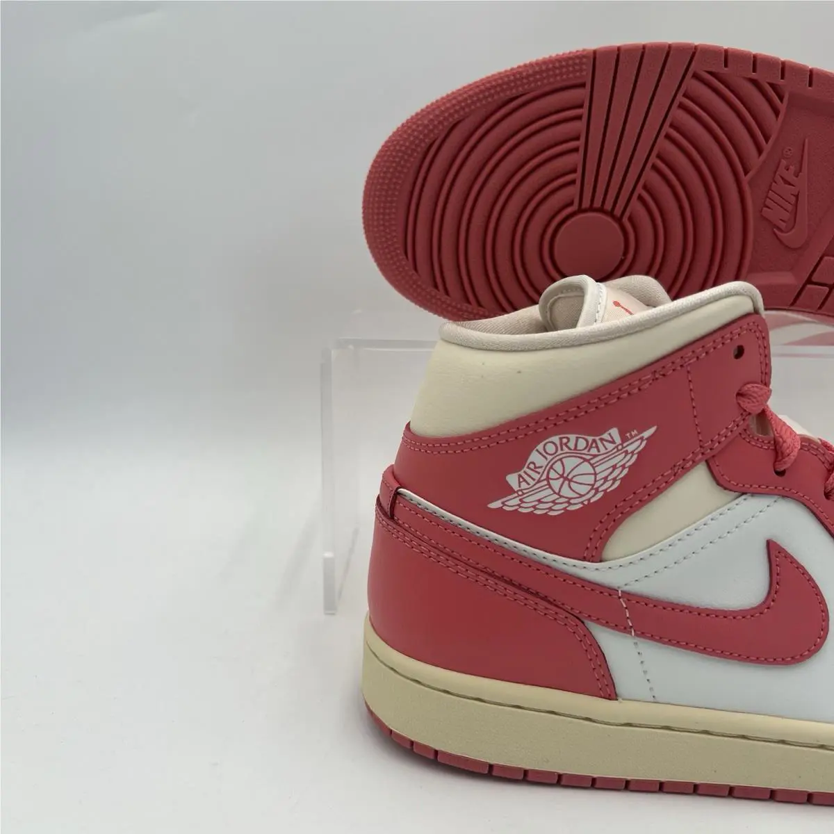 Nike shoes - Air Jordan 1 Mid - Air Mid - BQ6472-109 - Pink 0