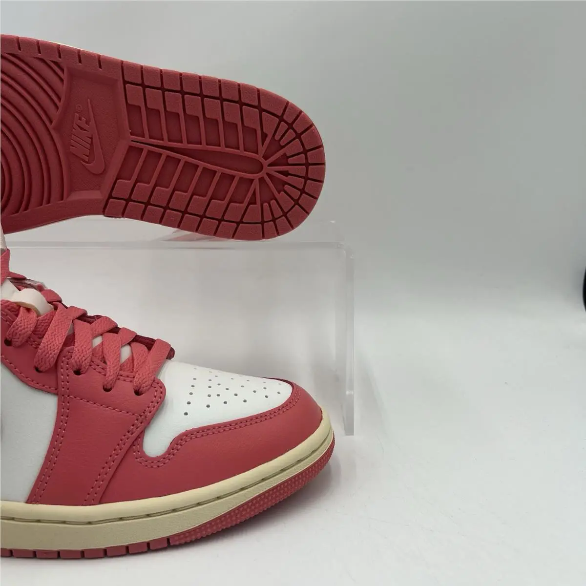 Nike shoes - Air Jordan 1 Mid - Air Mid - BQ6472-109 - Pink 1