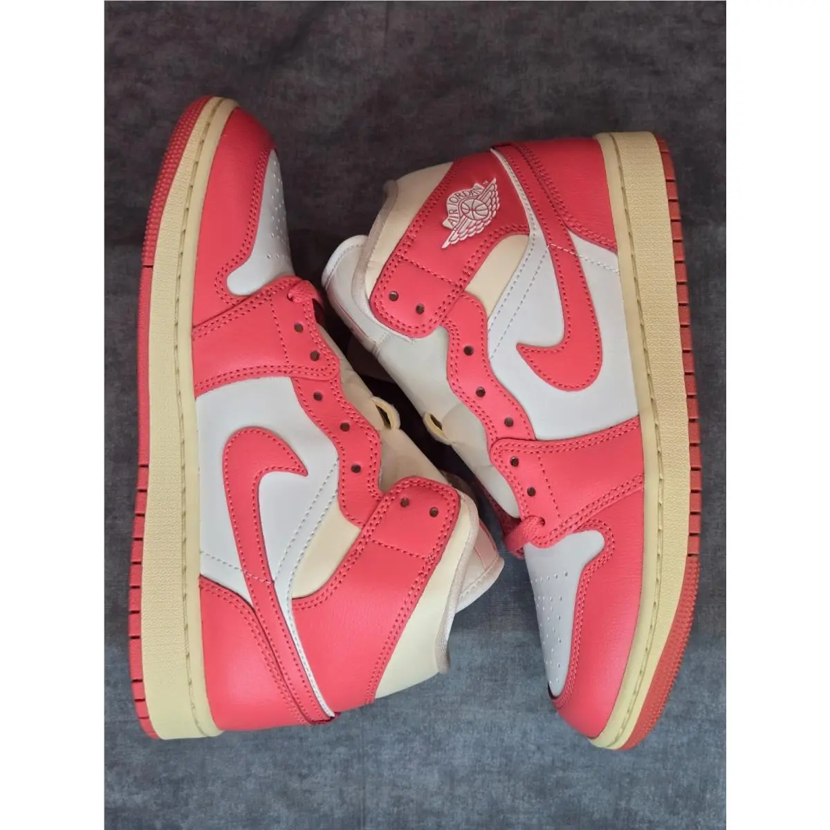 Nike shoes - Air Jordan 1 Mid - Air Mid - BQ6472-109 - Pink 0
