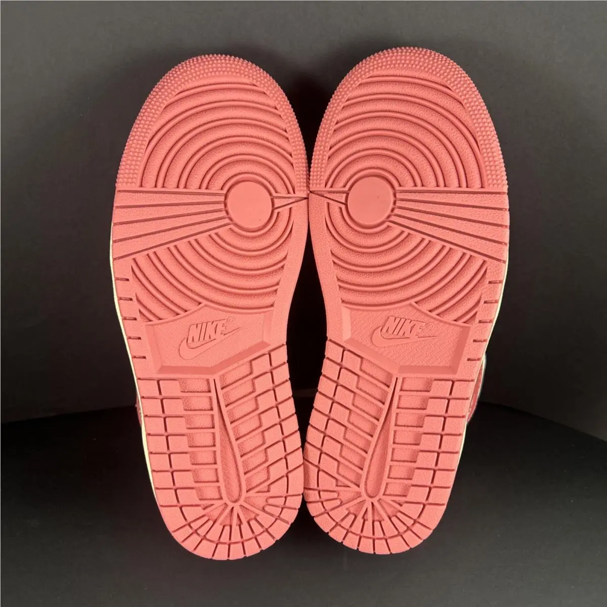 Nike shoes - Air Jordan 1 - Air - BQ6472-109 - Pink 5