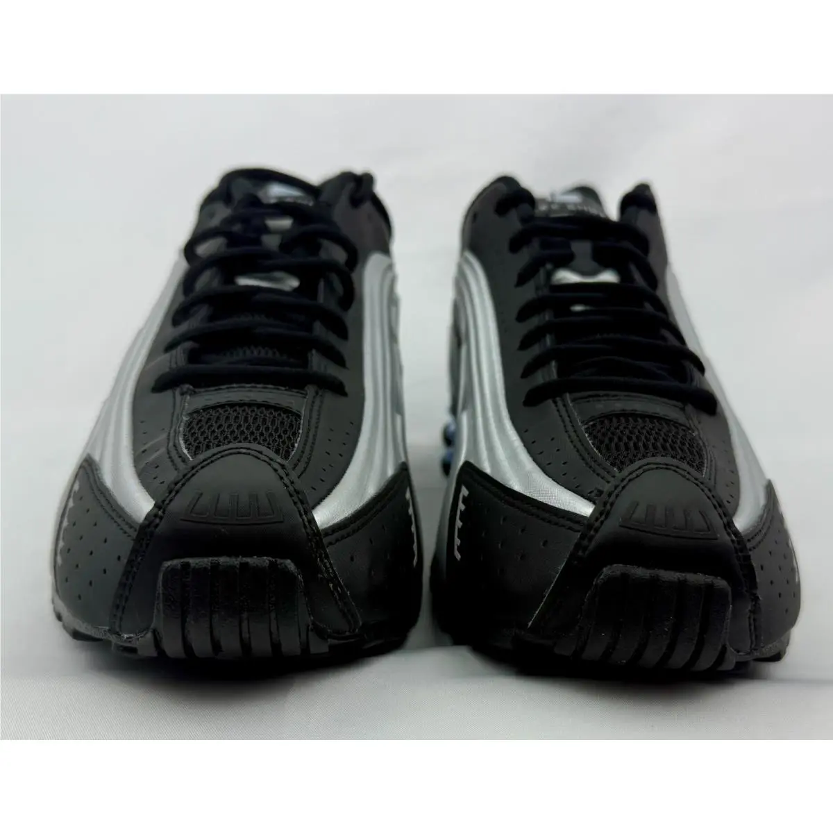 Nike shoes - Nike Shox R4 - Shox - HQ1988-004 - Gray 3
