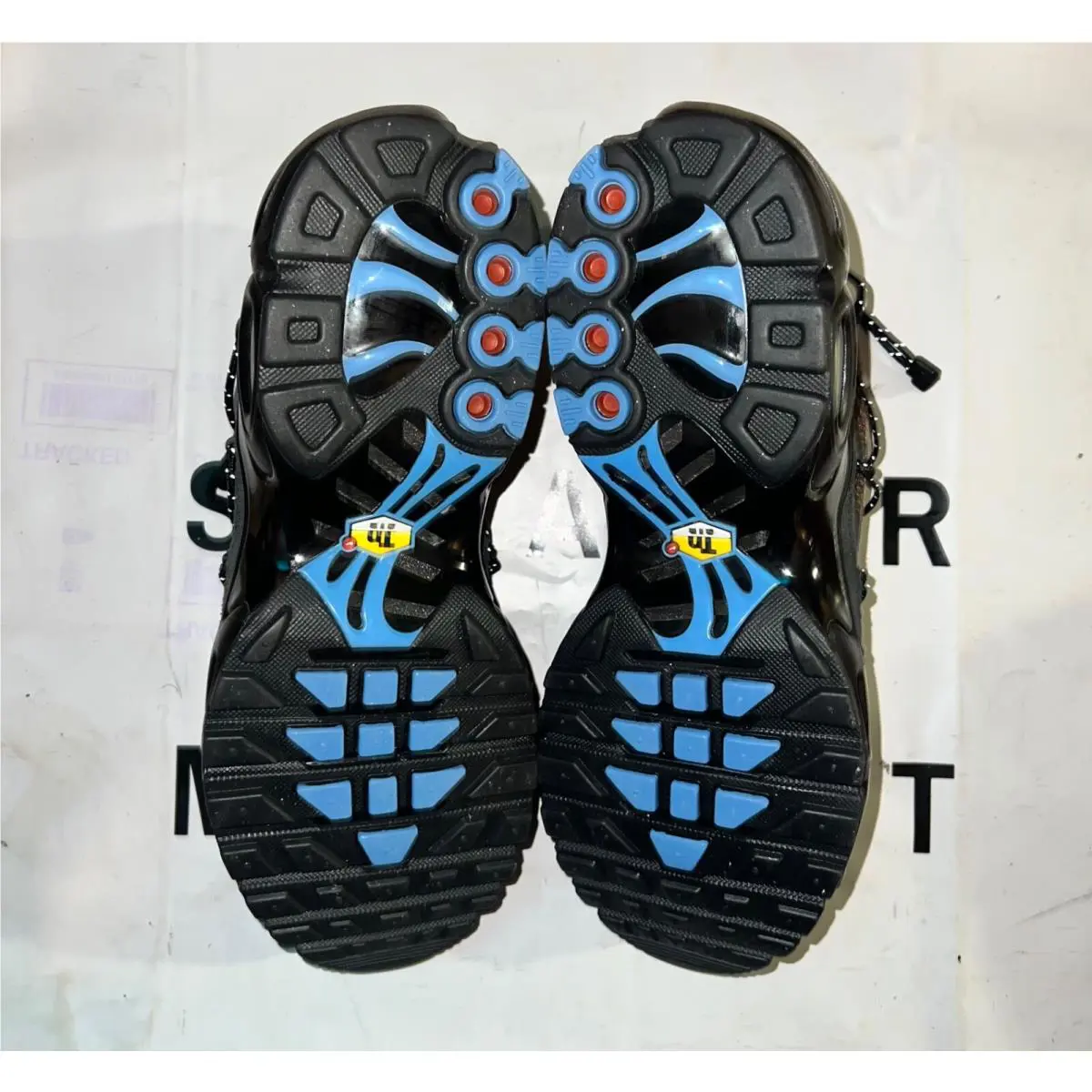 Nike shoes - Nike Air Max Plus - Air Max Plus - FD0670-201 - Brown 3