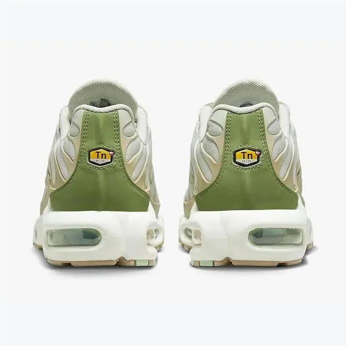 Nike shoes - Light Bone, Honeydew Alligator 9