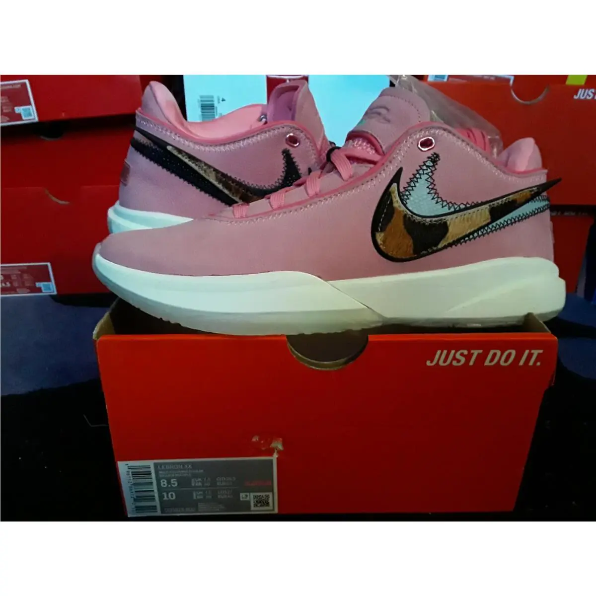 Nike shoes - Nike Air Zoom LeBron - Air Zoom LeBron - DQ3828-900 - Multicolor 4