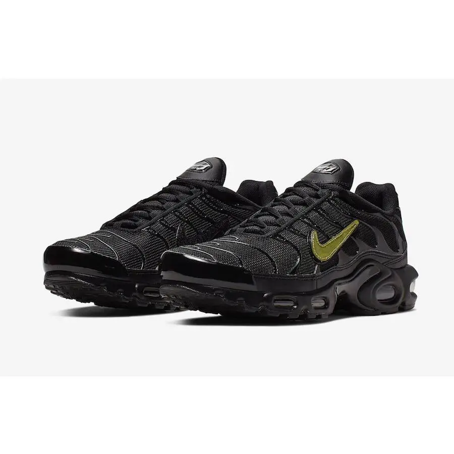 Nike shoes - Nike Air Max Plus - Air Max Plus - CJ9696 001 - Black/Metallic Gold 1
