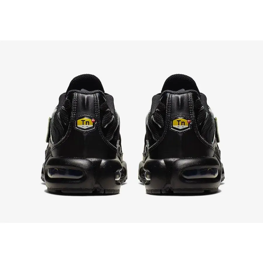 Nike shoes - Nike Air Max Plus - Air Max Plus - CJ9696 001 - Black/Metallic Gold 2