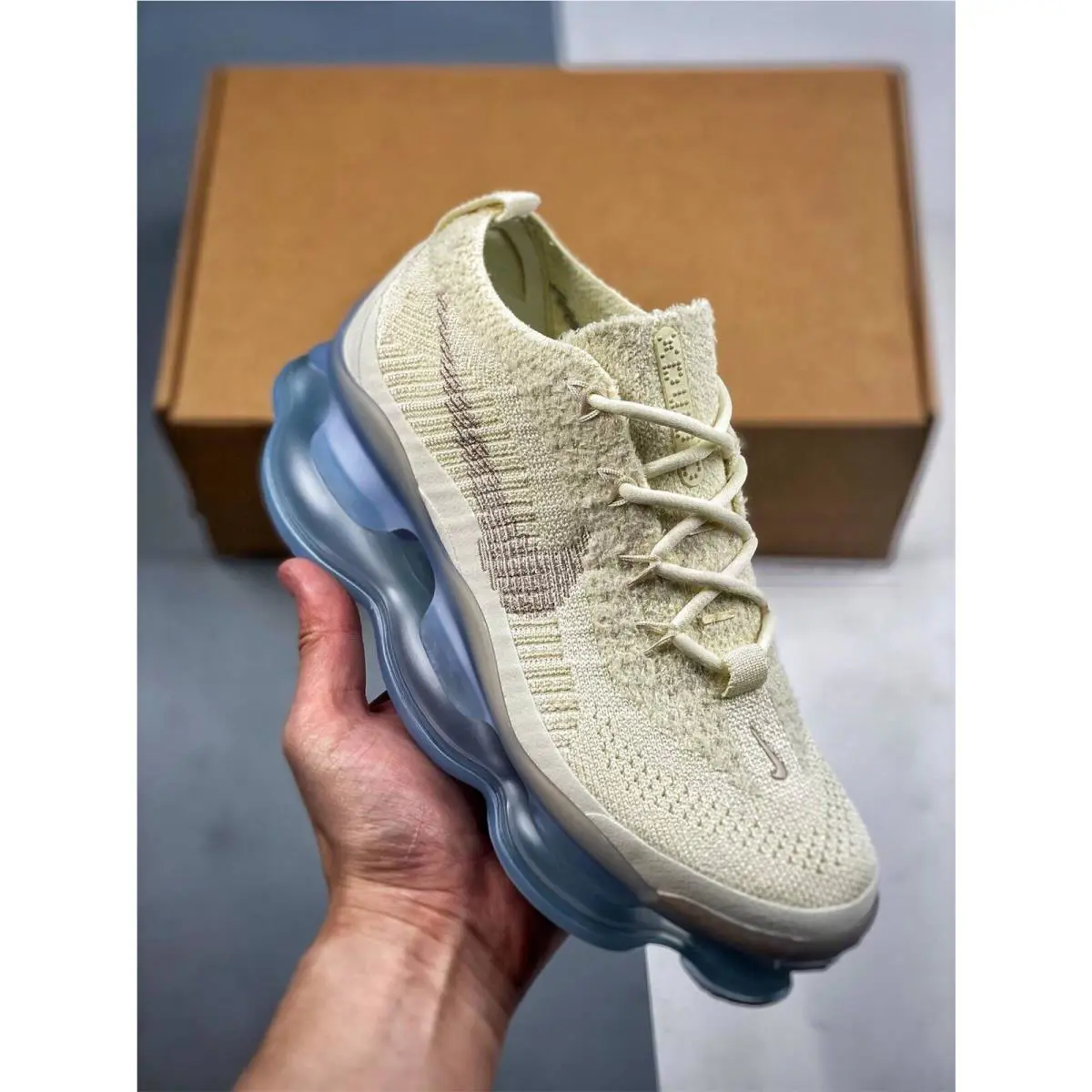 Nike shoes - Beige 0