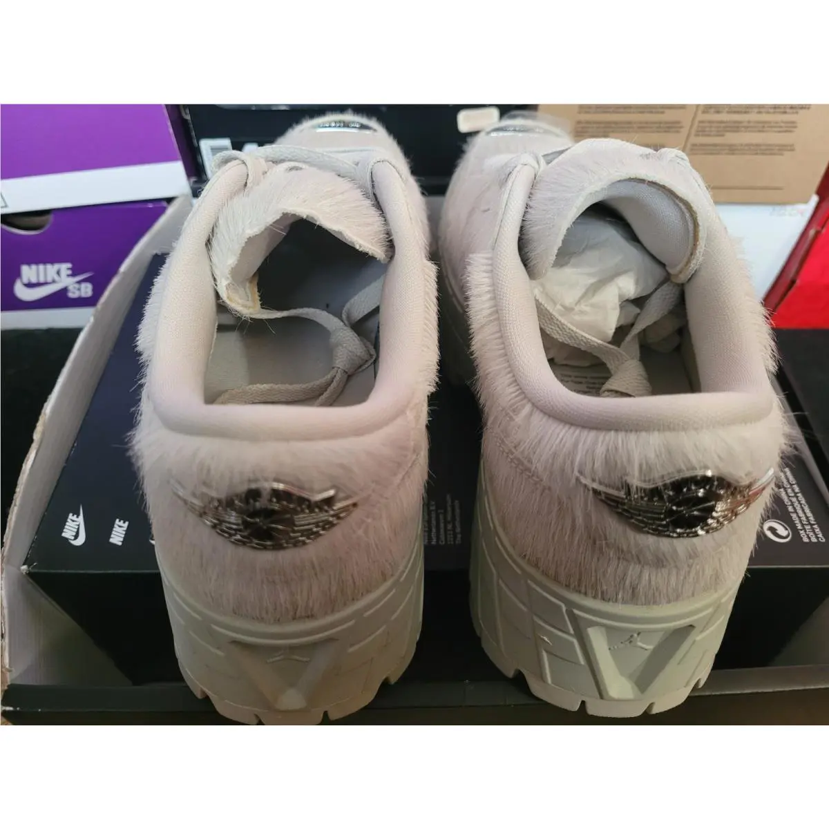 Nike shoes - Air Jordan 1 Brooklyn - Air Brooklyn - IB7210 001 - Beige 1
