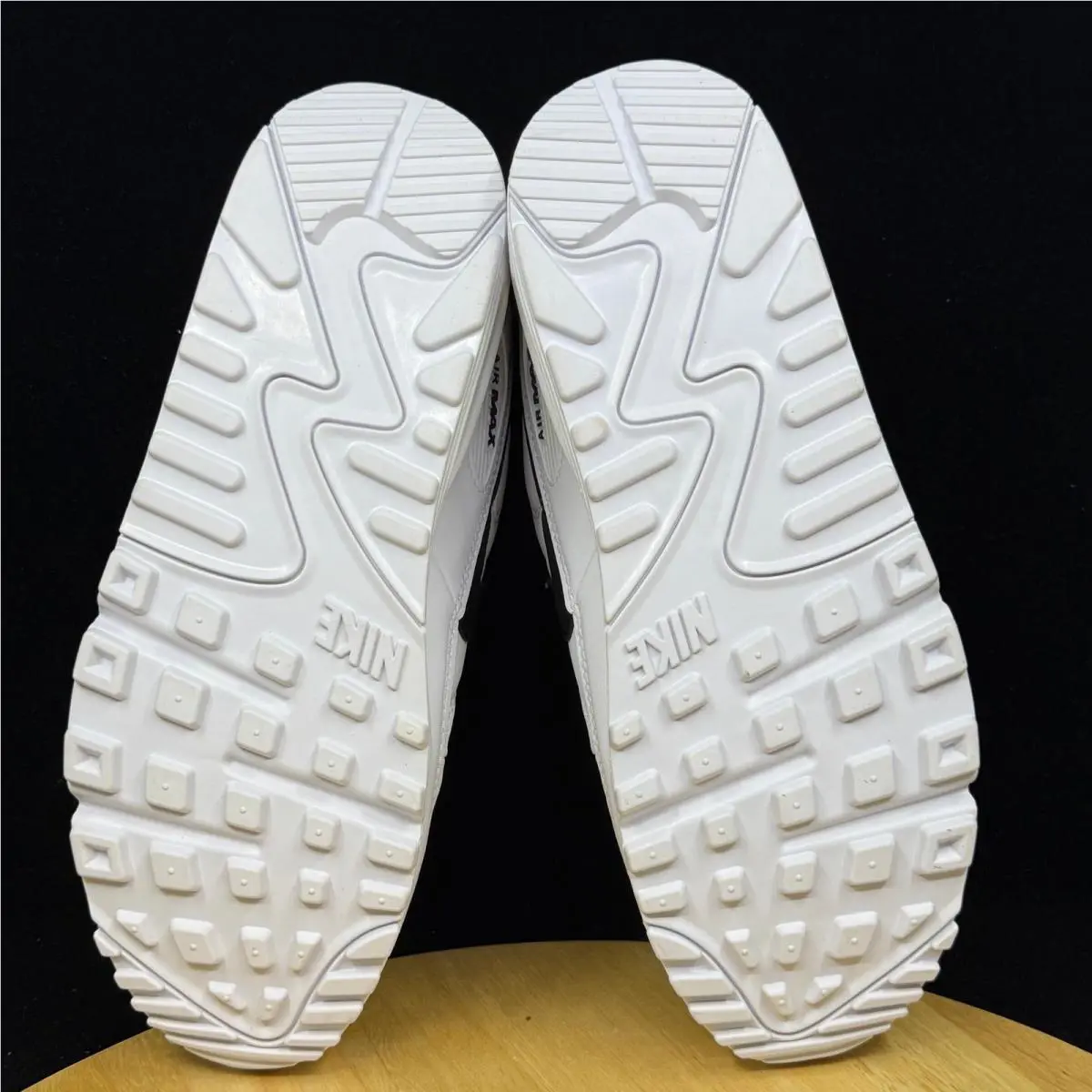 Nike shoes - White 7