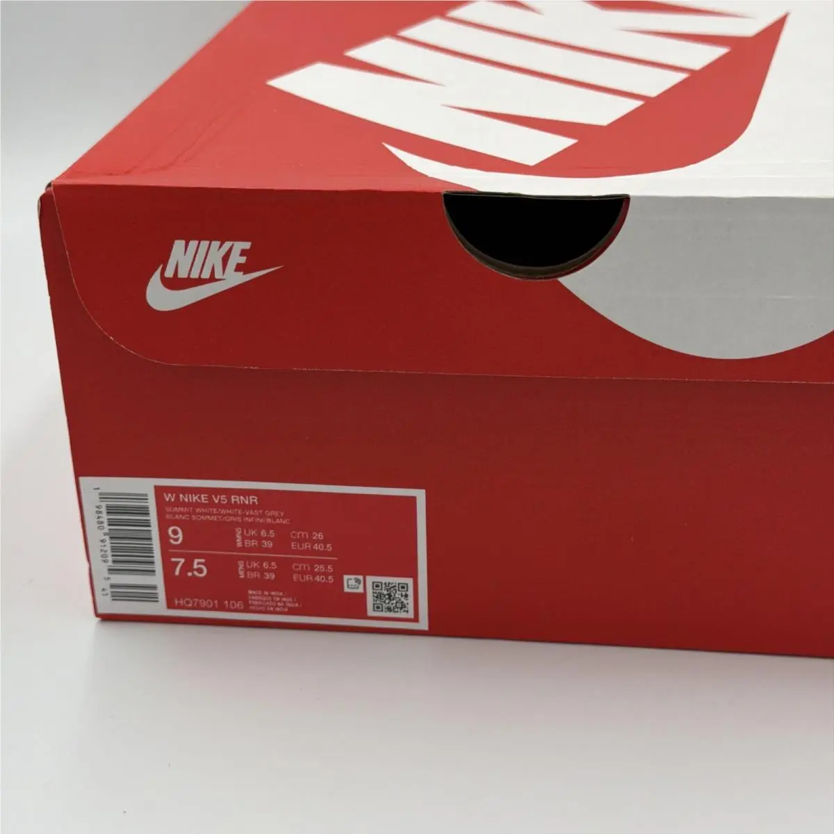 Nike shoes - Nike V5 RNR - RNR - HQ7901-103 - White 10