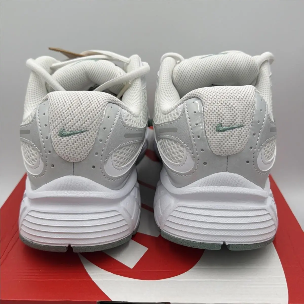 Nike shoes - Nike V5 RNR - RNR - HQ7901-103 - White 2