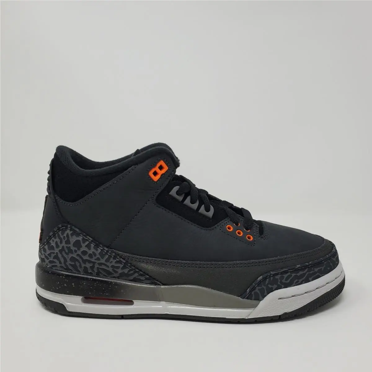 Nike shoes - Air Jordan 3 Retro - Air Retro - Black 2