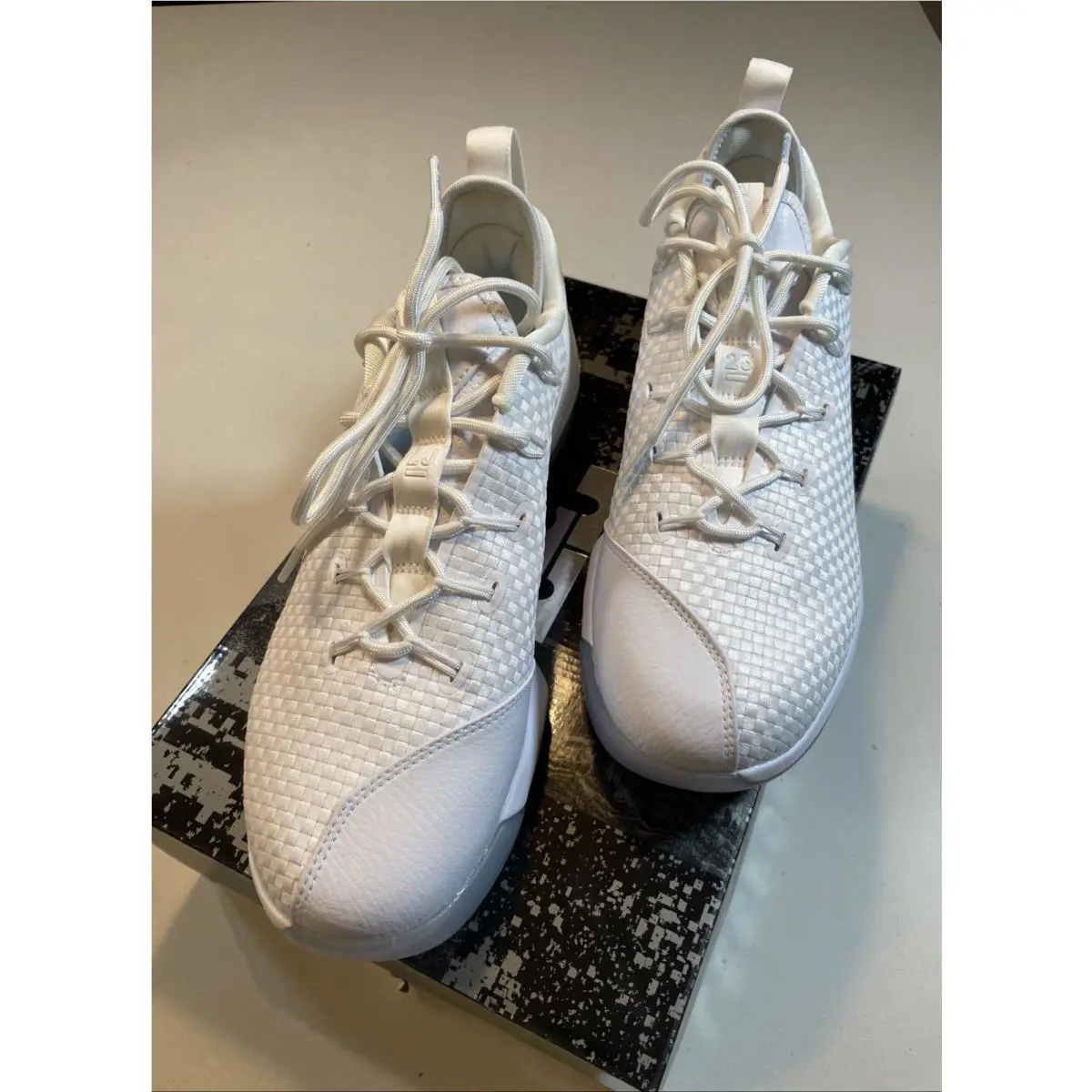Nike shoes - Nike LeBron 14 - LeBron - 878636-101 - White 2
