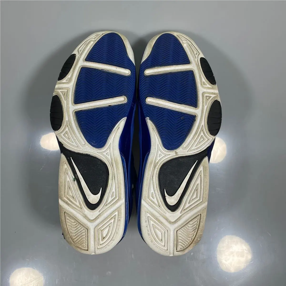 Nike shoes - Nike Air Max Wavy AV8061-400 - Royal Blue (UPC: 00885259861615) 3