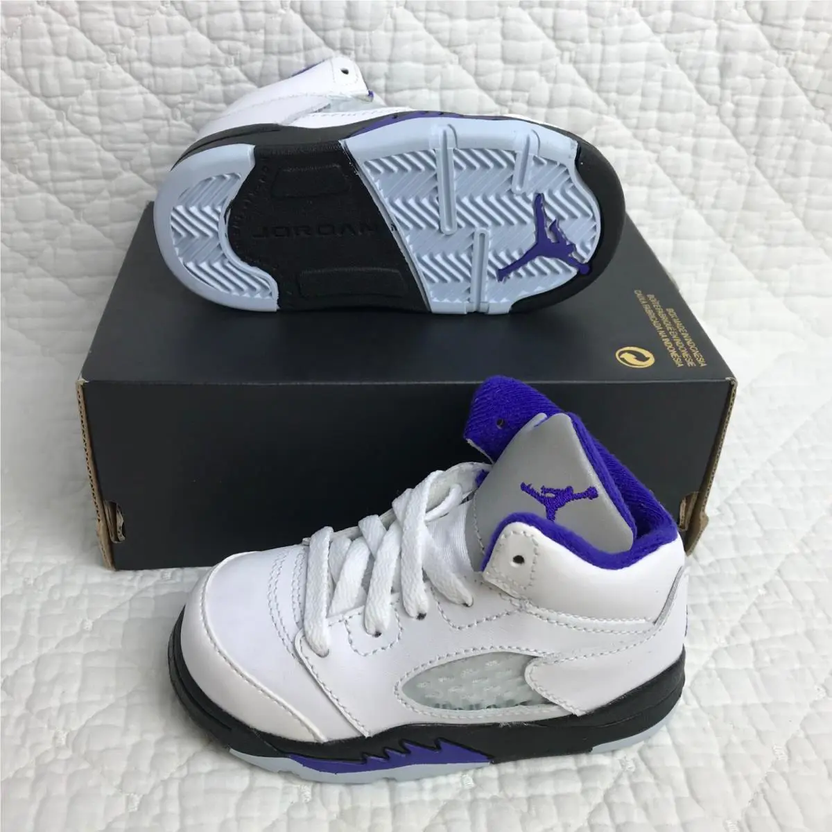Nike shoes - Air Jordan 5 - Air - 440890-141 - White/Dark Concord-black 2