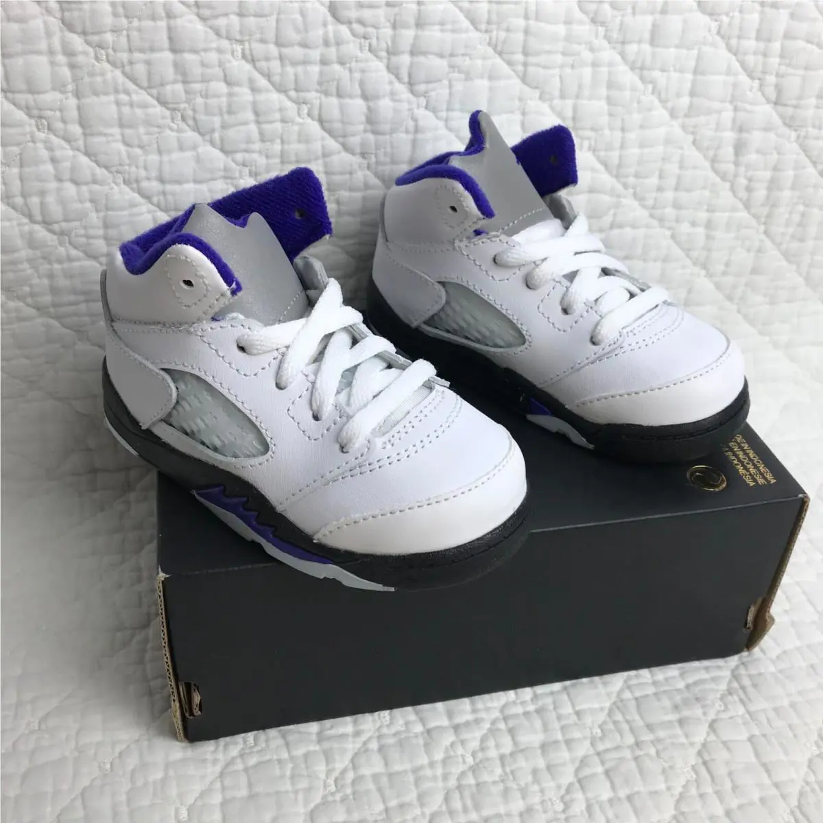 Nike shoes - Air Jordan 5 - Air - 440890-141 - White/Dark Concord-black 6
