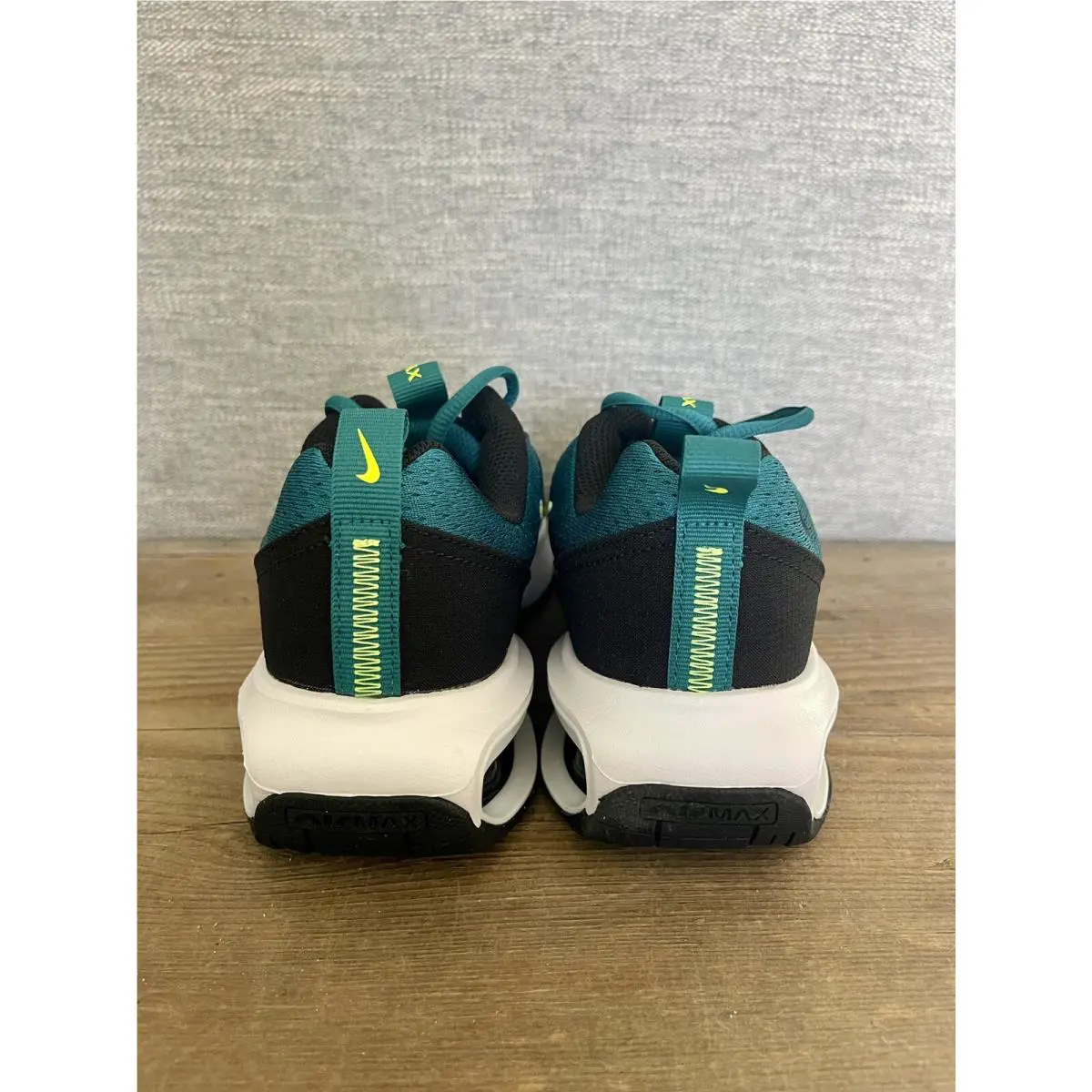 Nike shoes - Green (UPC: 0196152310804) 3