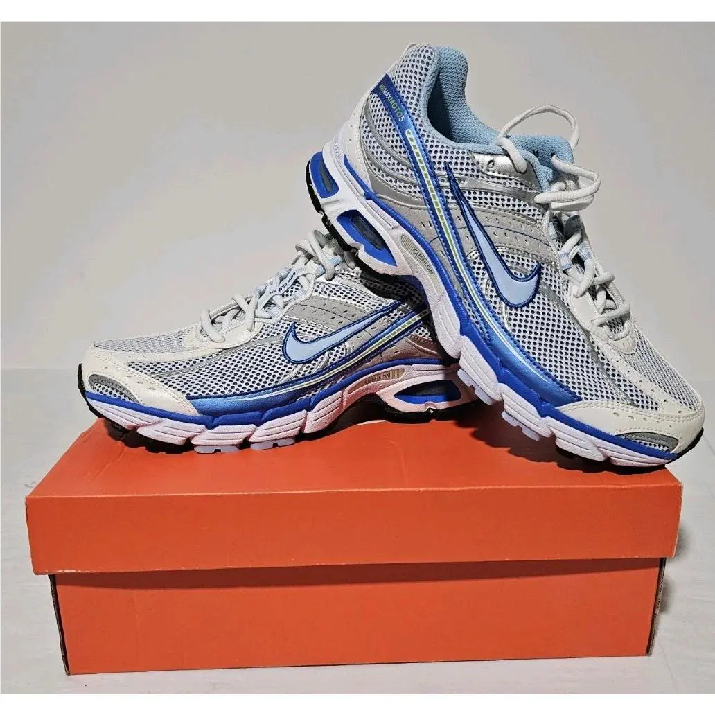 Nike shoes - 5 - White 0