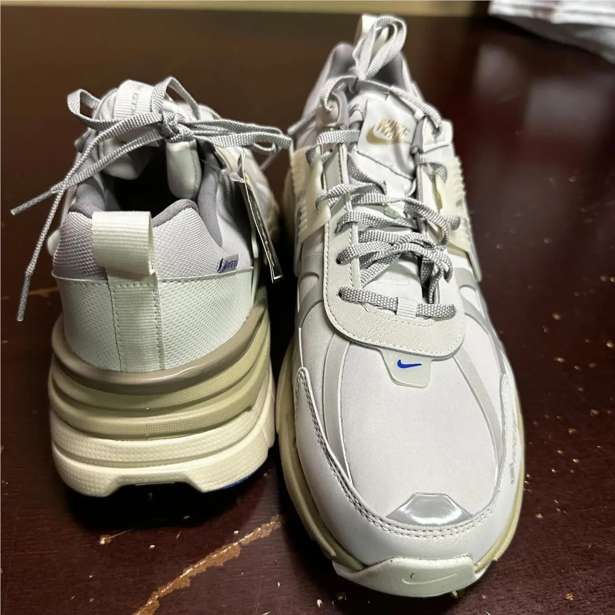 Nike shoes - Beige 1