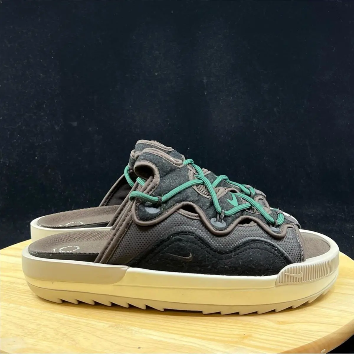 Nike shoes - Brown 3