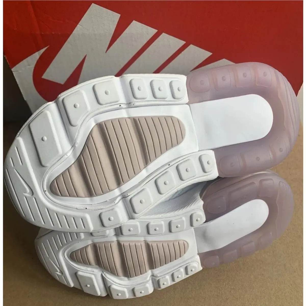 Nike shoes - Nike Air Max 270 - Air Max - White 4