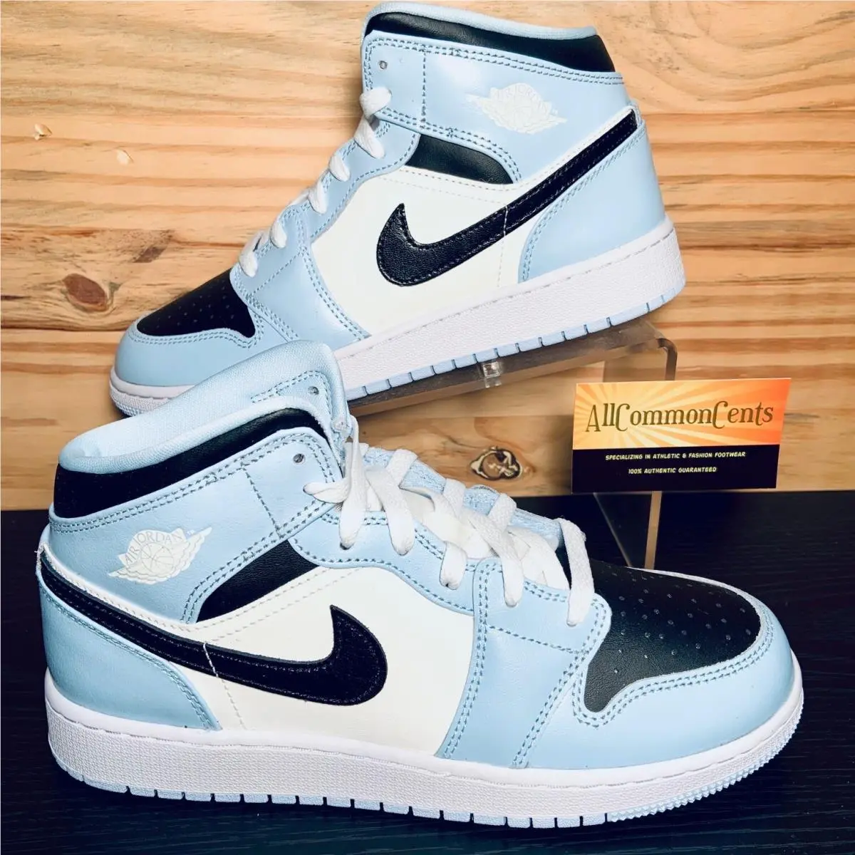 Nike Air Jordan 1 Mid Unc Ice Blue GS Women`s Size 8 6.5Y 555112-401