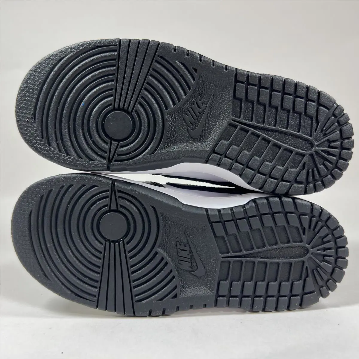Nike shoes - Black 8