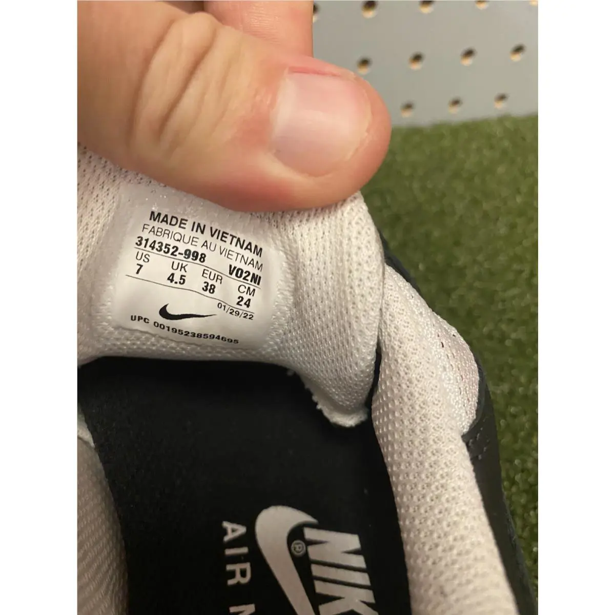 Nike shoes - Nike Air Max 95 ID - Black (UPC: 00196152825780) 6